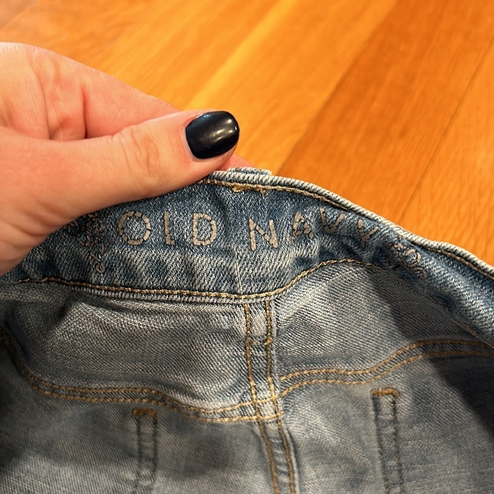 Old navy size 8 regular jeans good condition - Picture 3 of 4